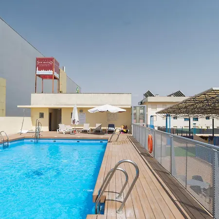 Aticos Lux Sevilla Piscina Parking