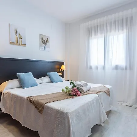 Aticos Lux Sevilla Piscina Parking Apartment *